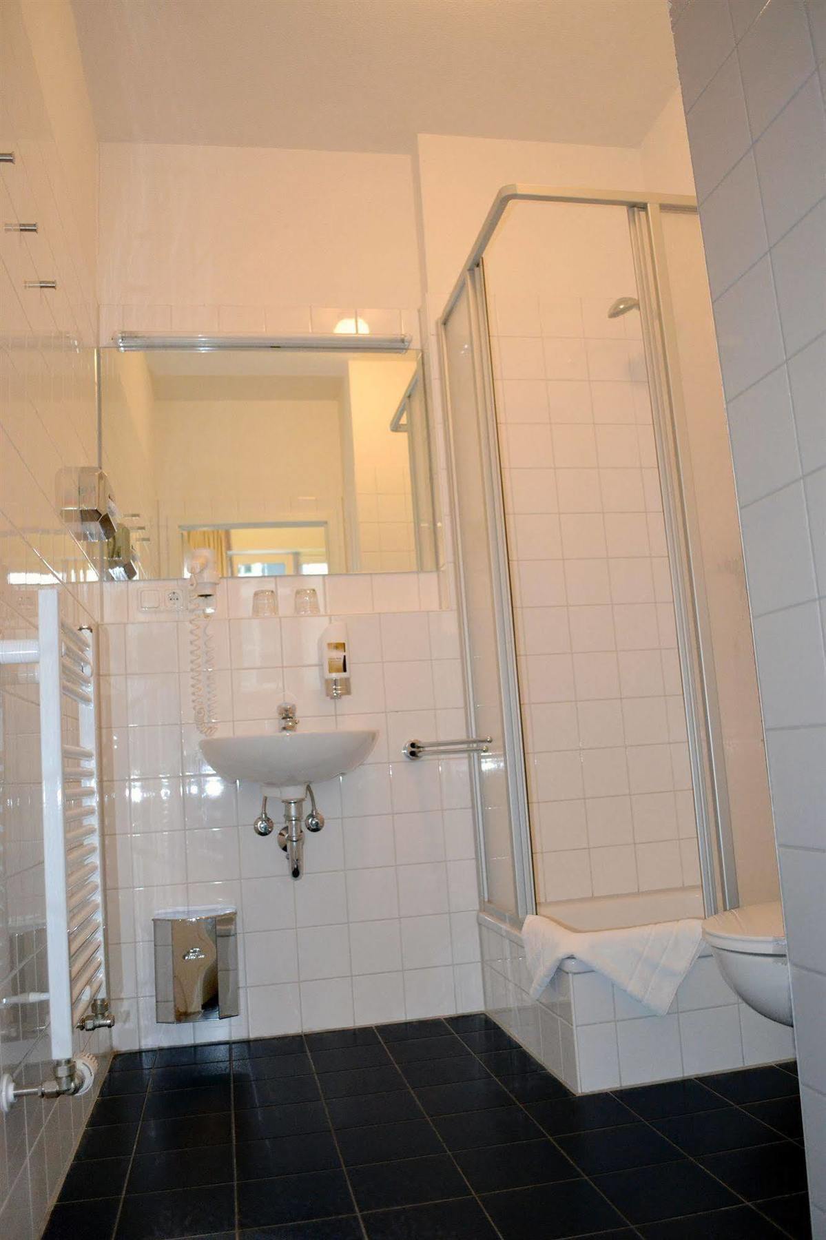 Midi Inn Parkhotel Mitte Βερολίνο Εξωτερικό φωτογραφία