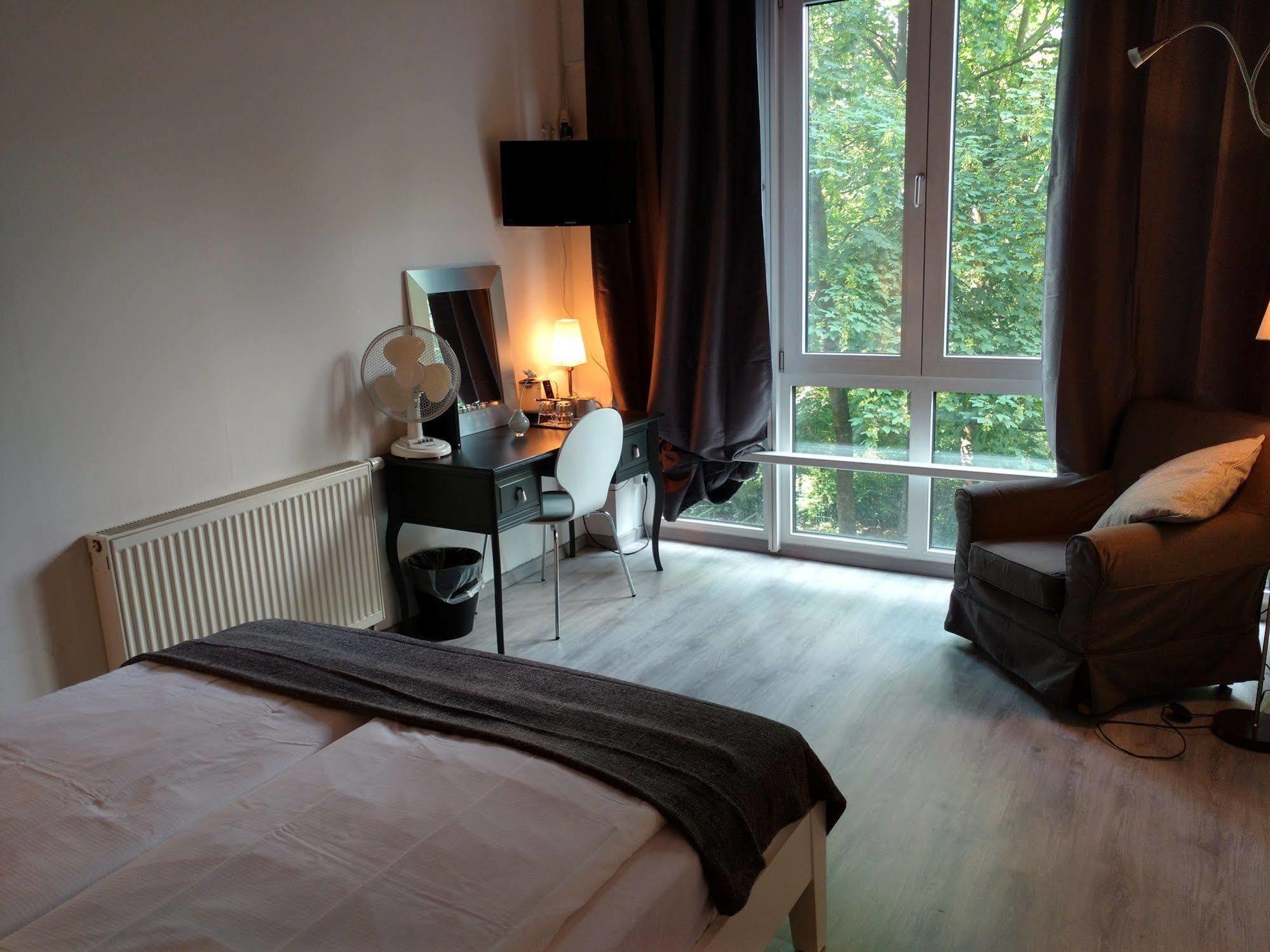 Midi Inn Parkhotel Mitte Βερολίνο Εξωτερικό φωτογραφία